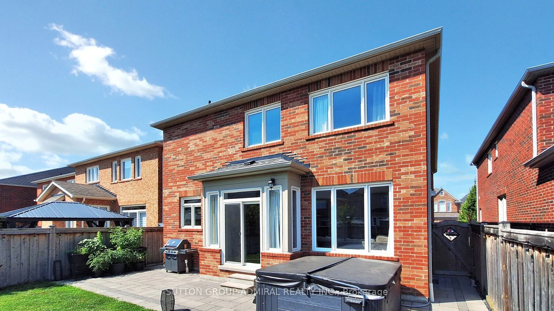 108 Stewart Crescent