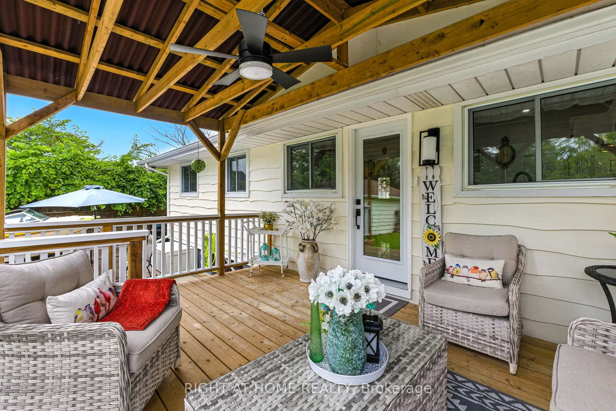 1129 Lindy Lane