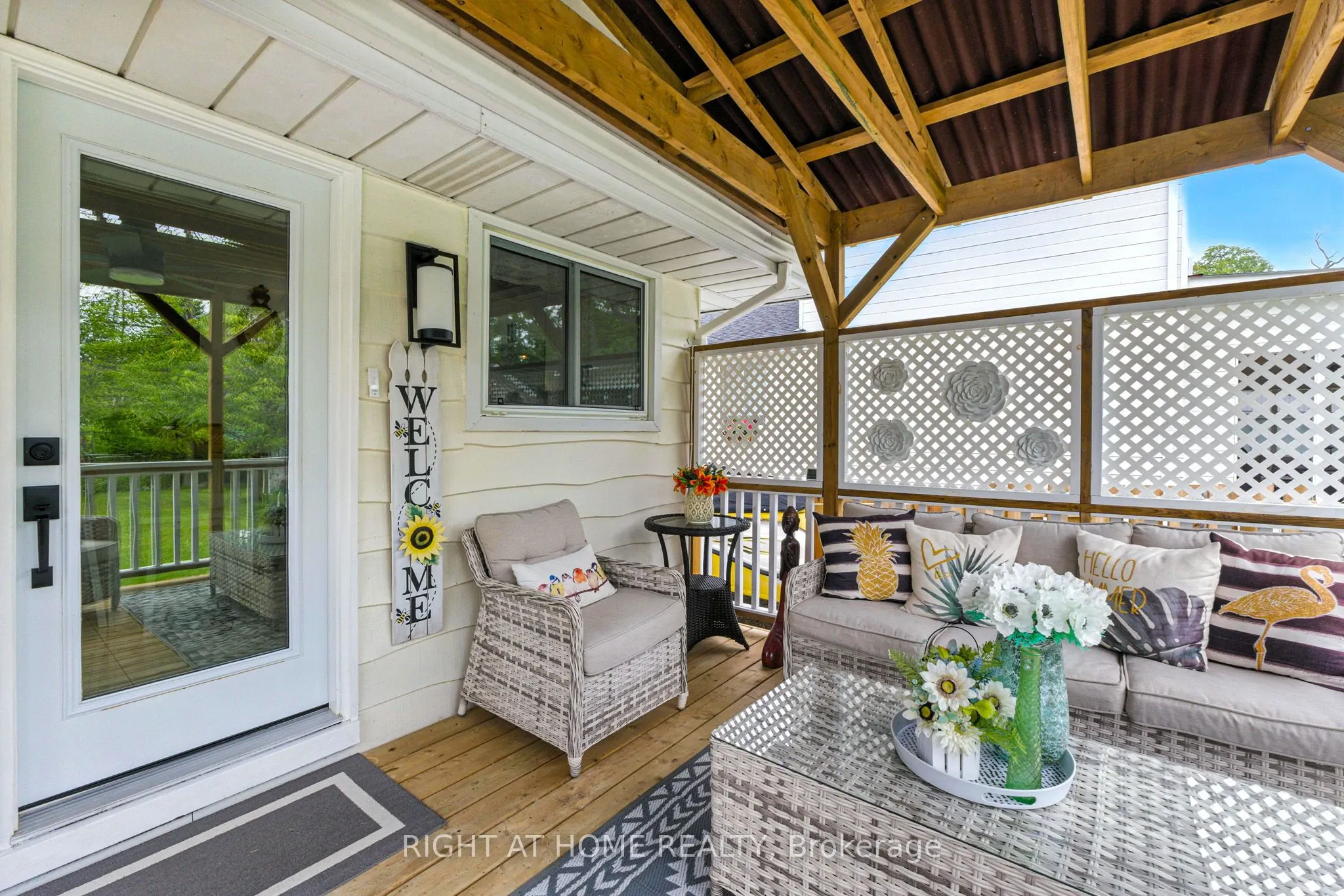 1129 Lindy Lane