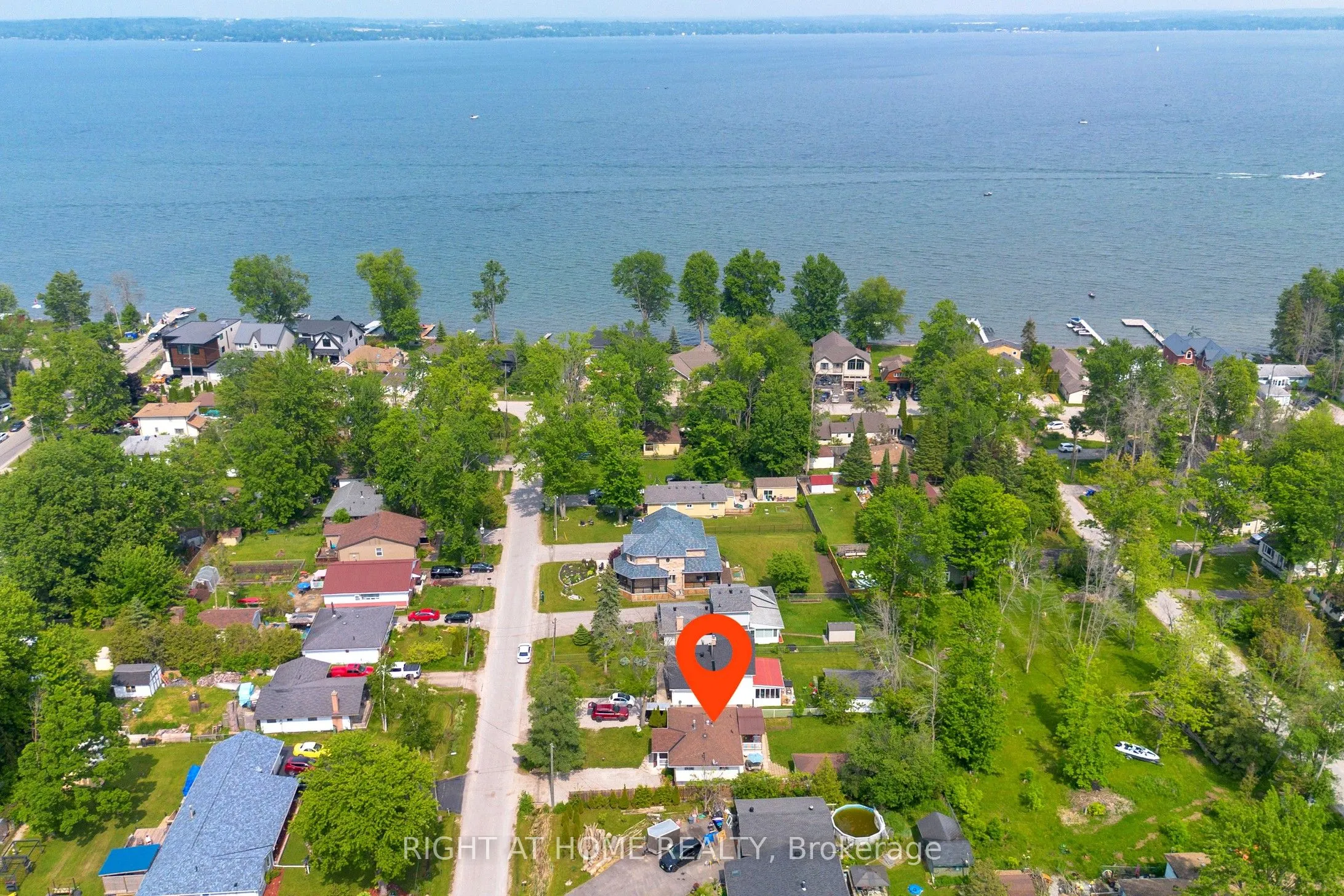 1129 Lindy Lane