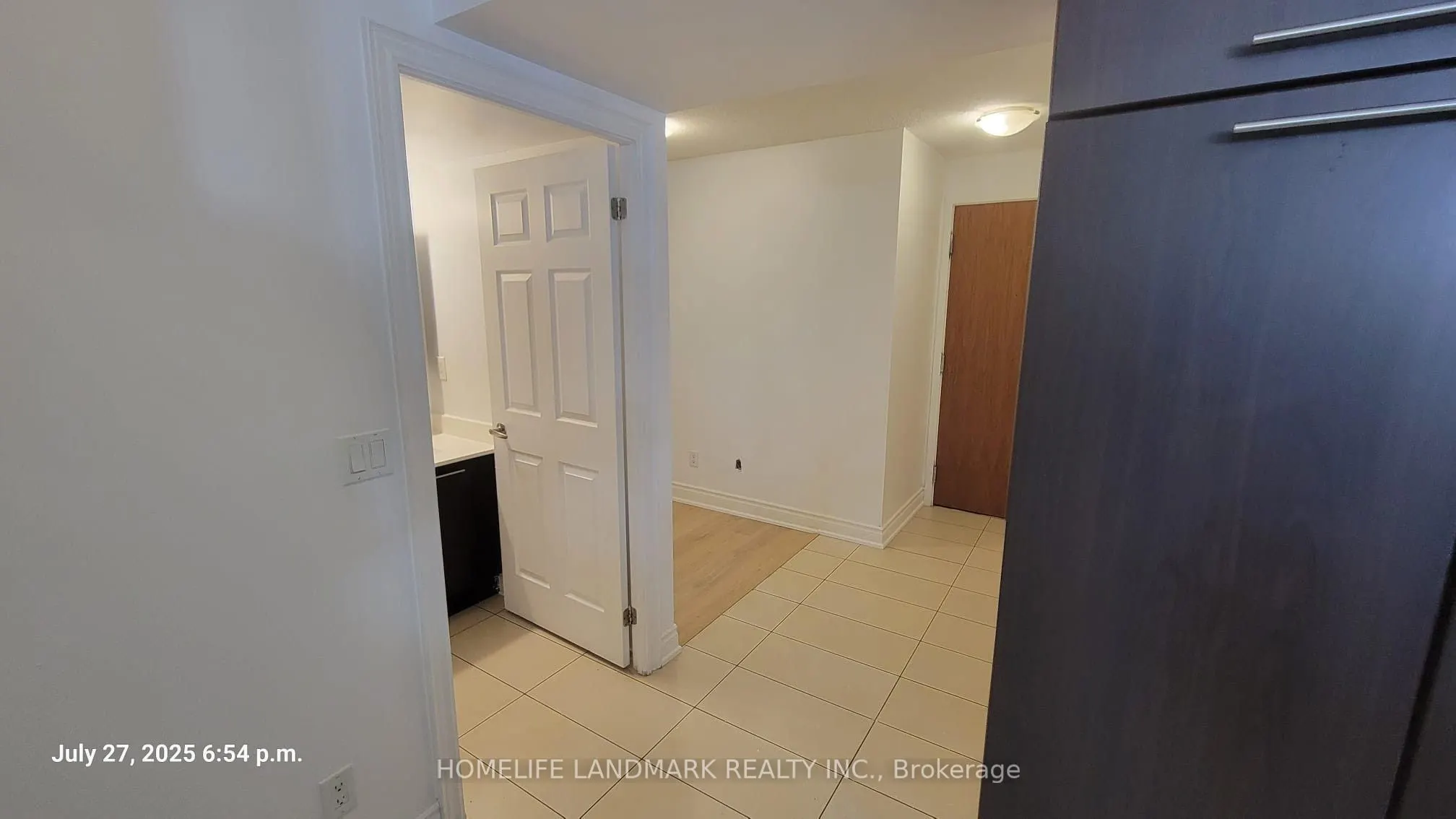 39 Galleria Parkway N, ## 301