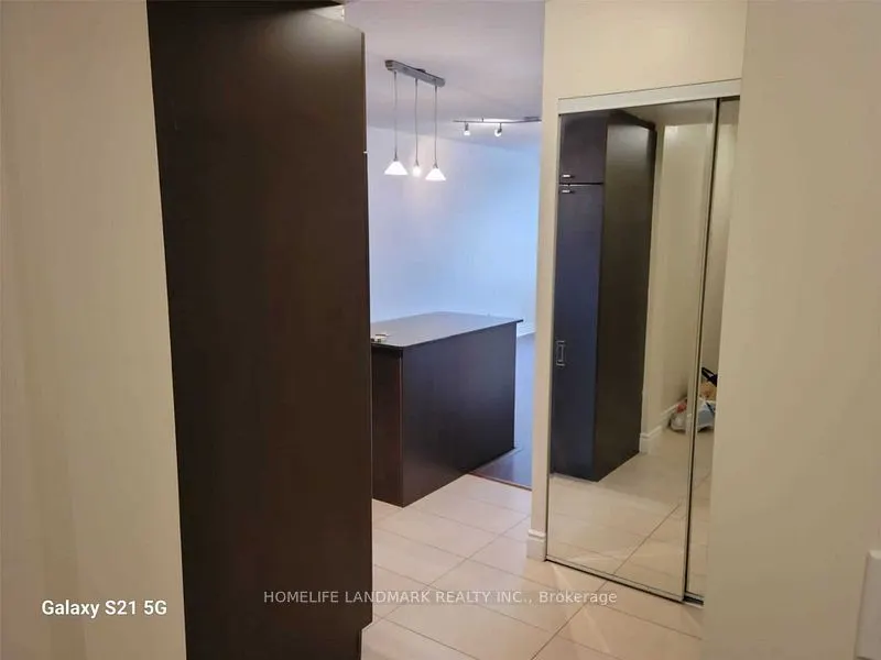 39 Galleria Parkway N, ## 301