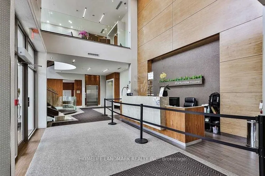 39 Galleria Parkway N, ## 301