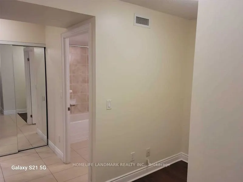 39 Galleria Parkway N, ## 301