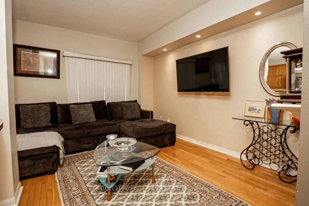 100 Elgin Mills Road W, #42