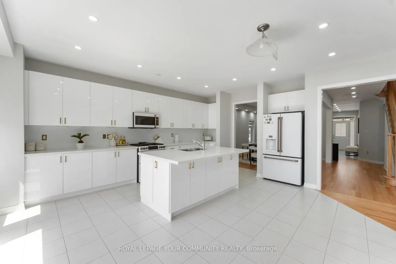 1185 Wickham Road