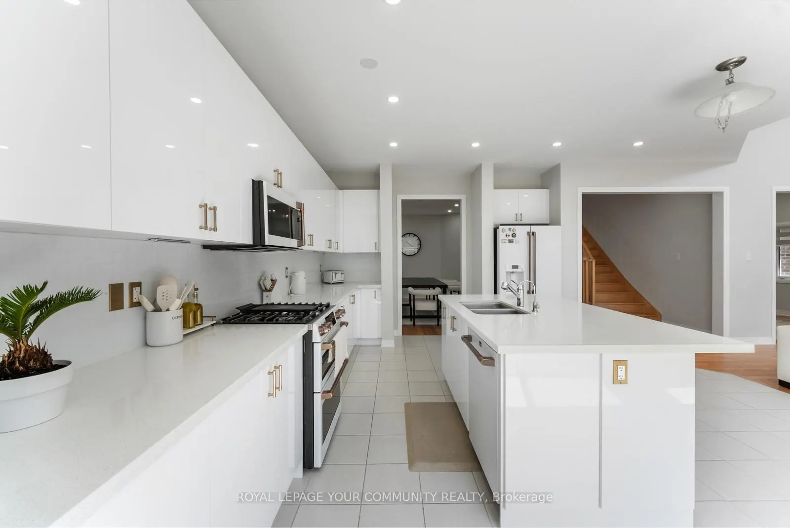 1185 Wickham Road