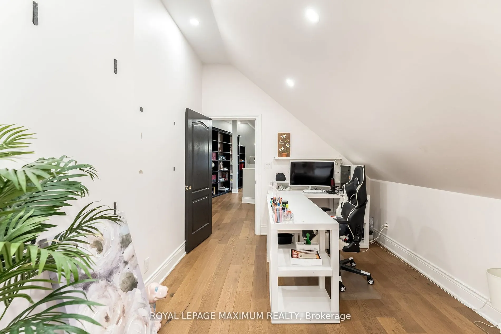14 Pine Grove Road