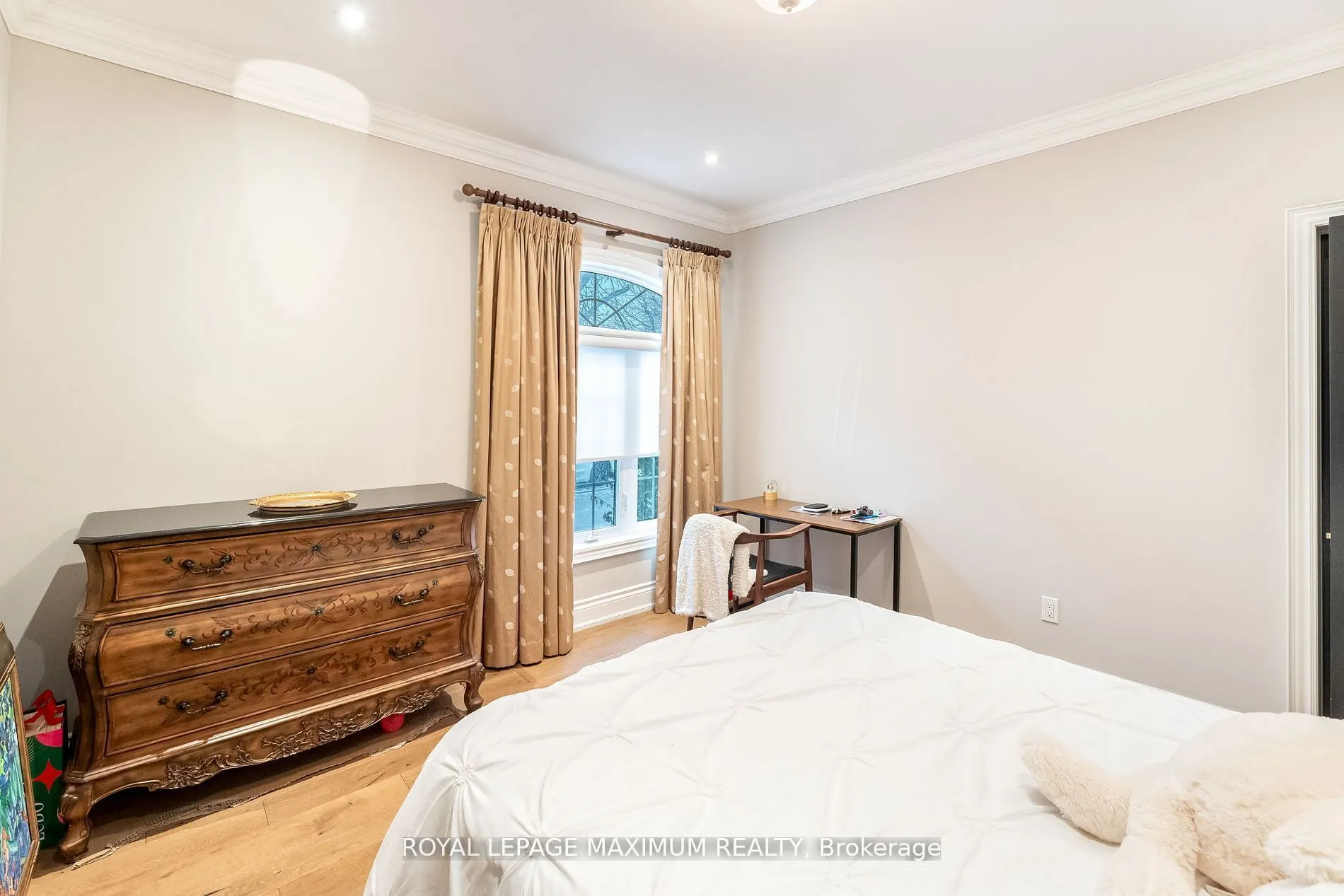 14 Pine Grove Road