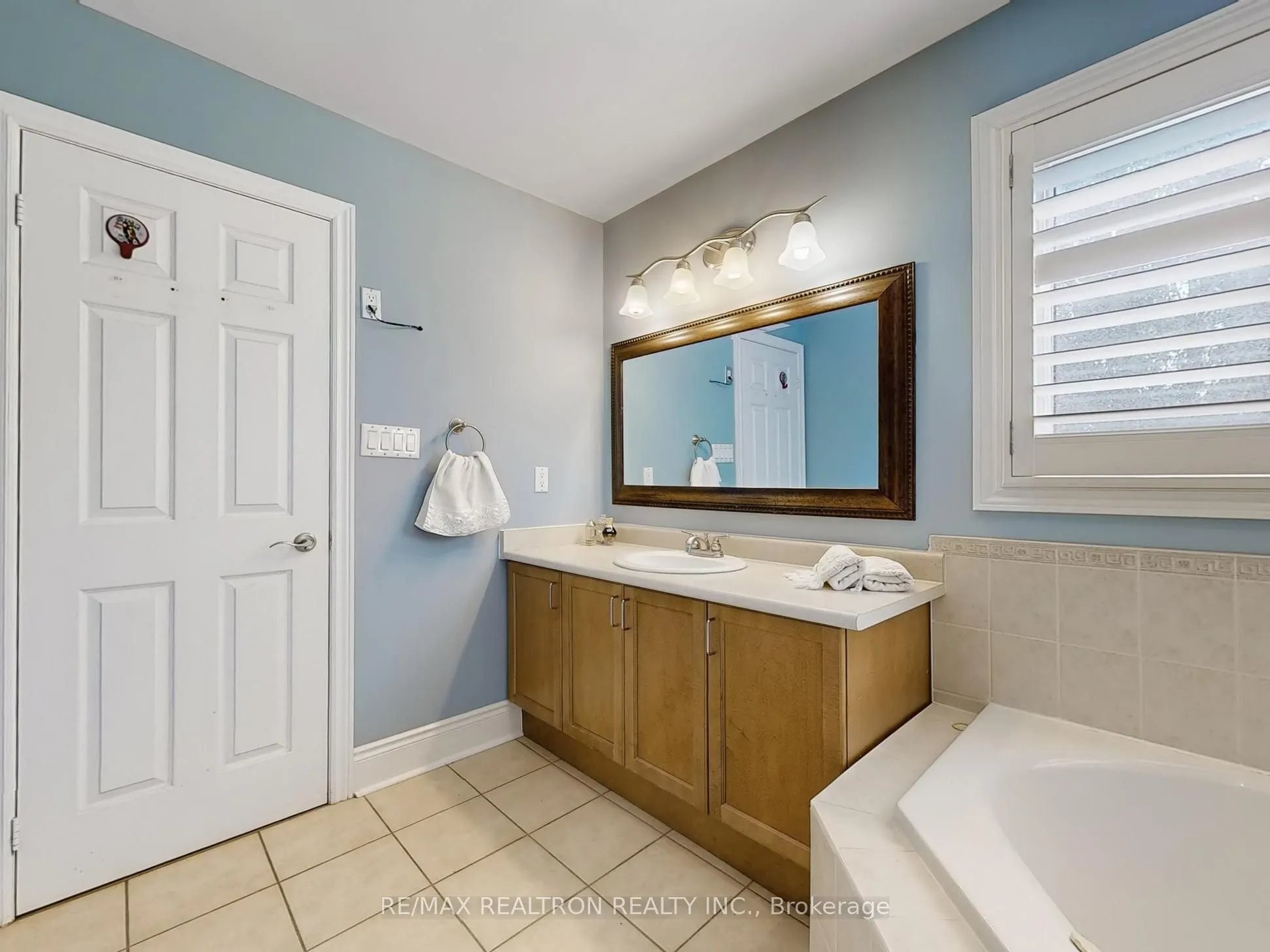 21 Watkins Glen Crescent