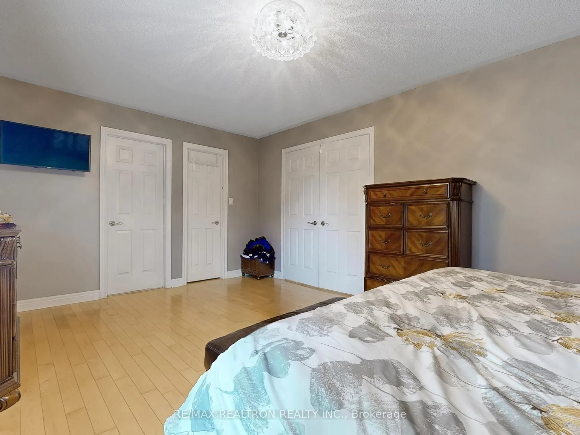 21 Watkins Glen Crescent