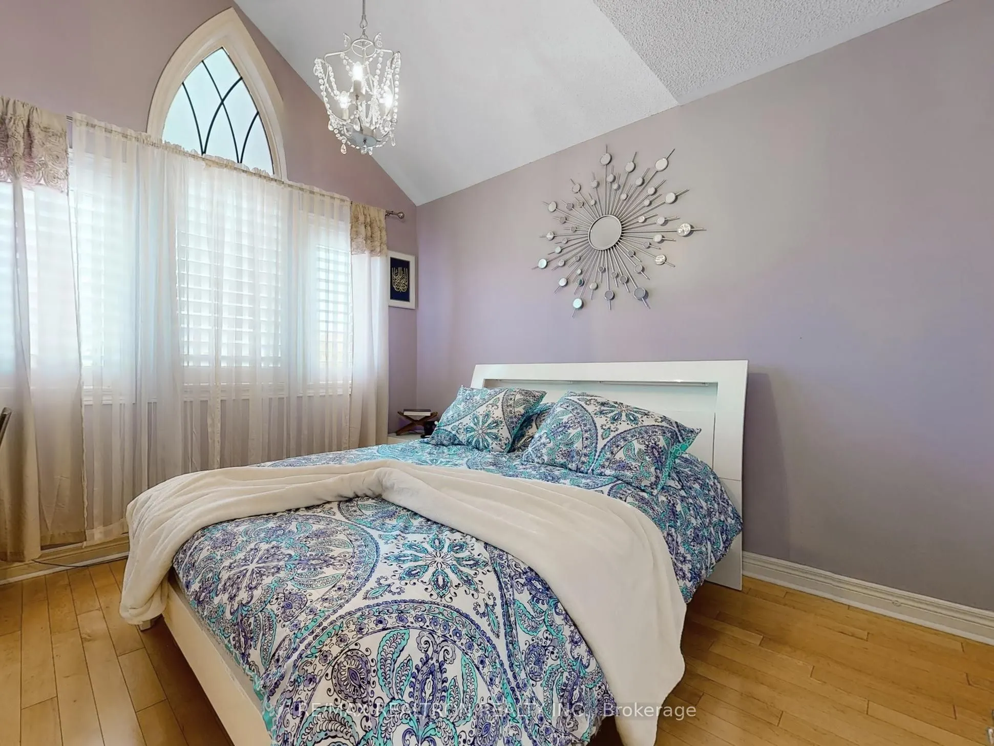 21 Watkins Glen Crescent