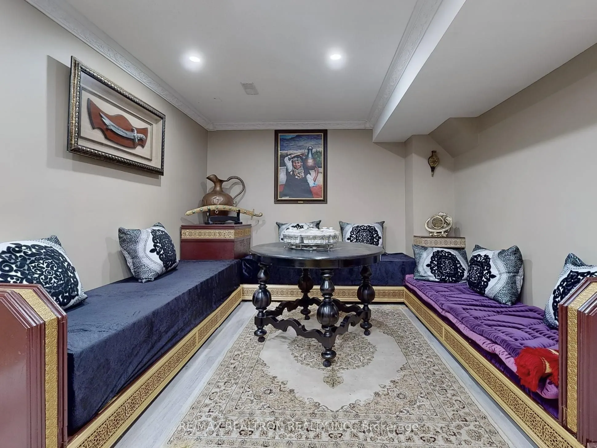 21 Watkins Glen Crescent