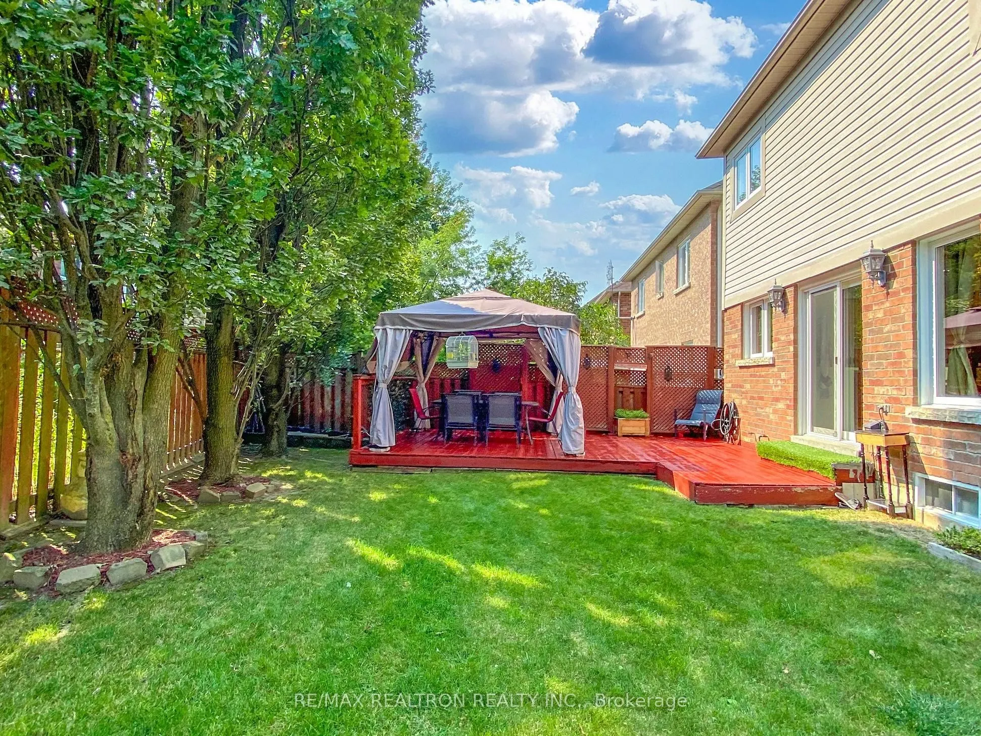 21 Watkins Glen Crescent