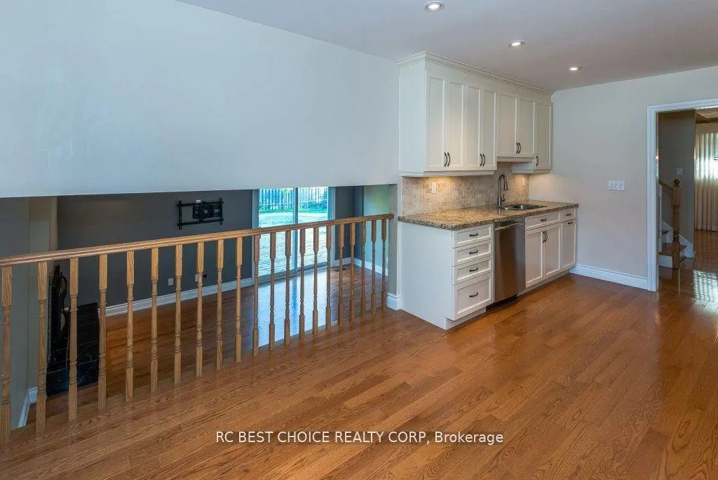 11 Emily Carr Street
