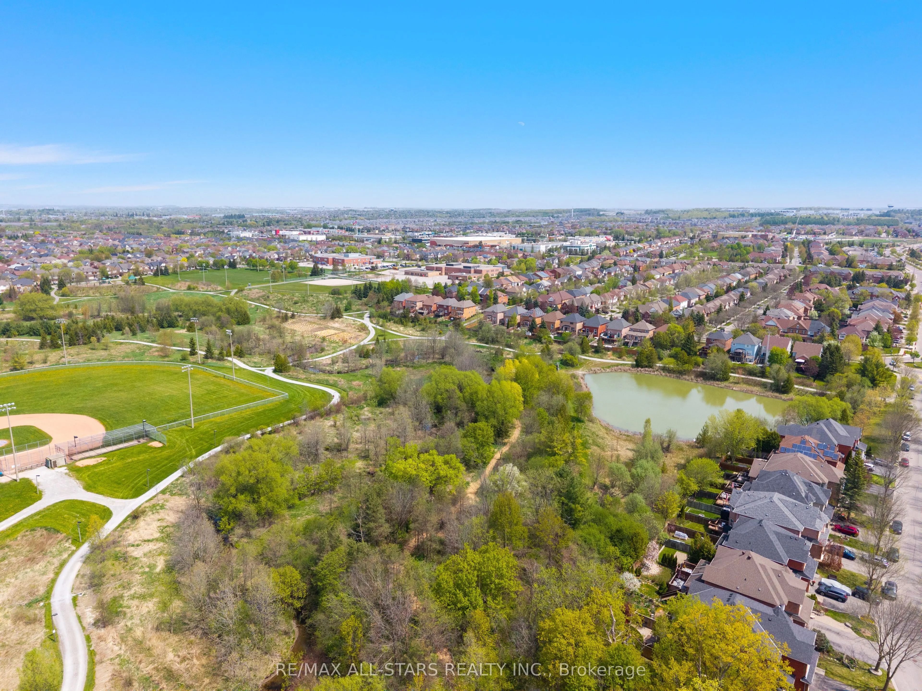 58 Woodroof Crescent