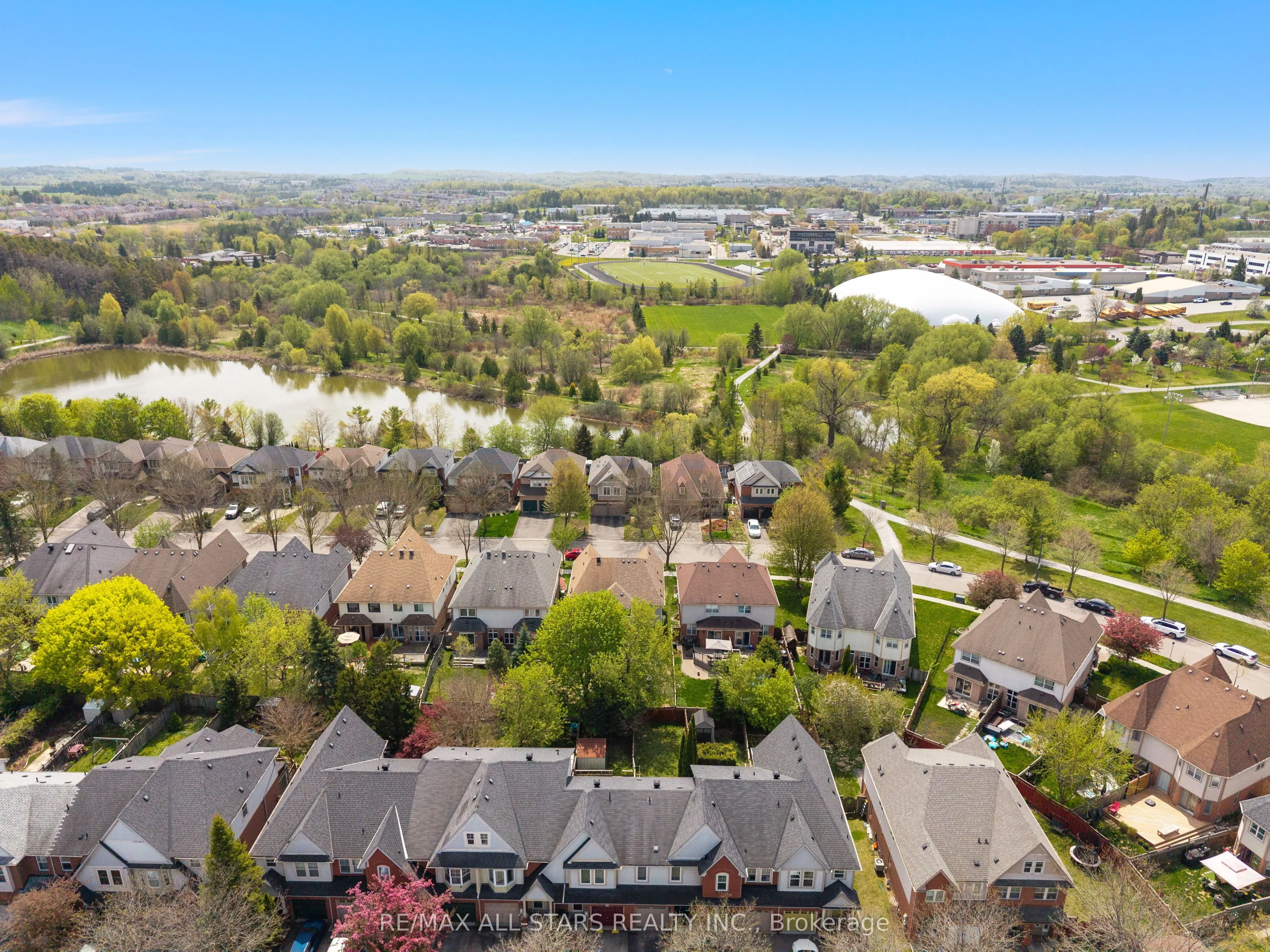 58 Woodroof Crescent