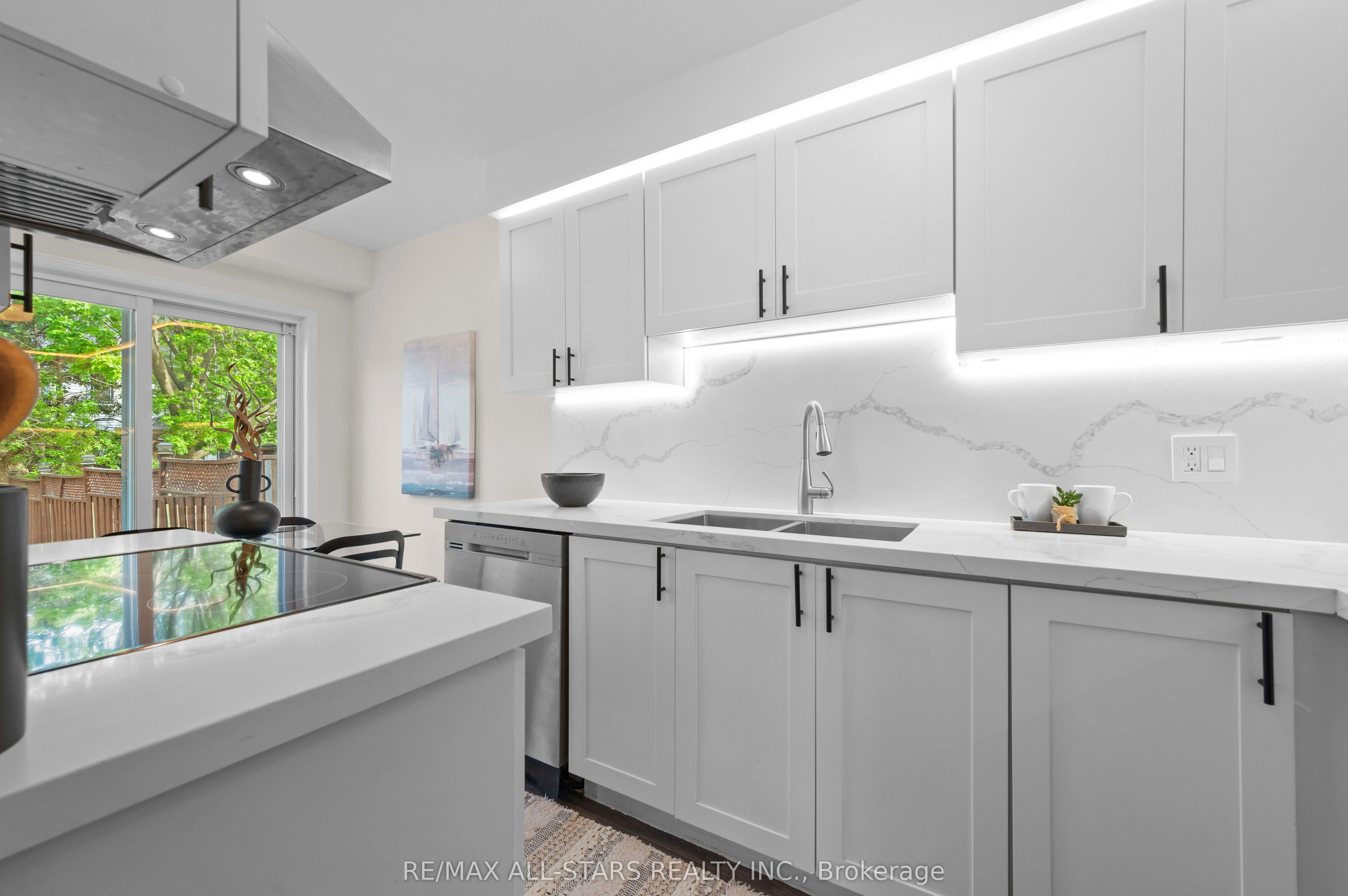 58 Woodroof Crescent