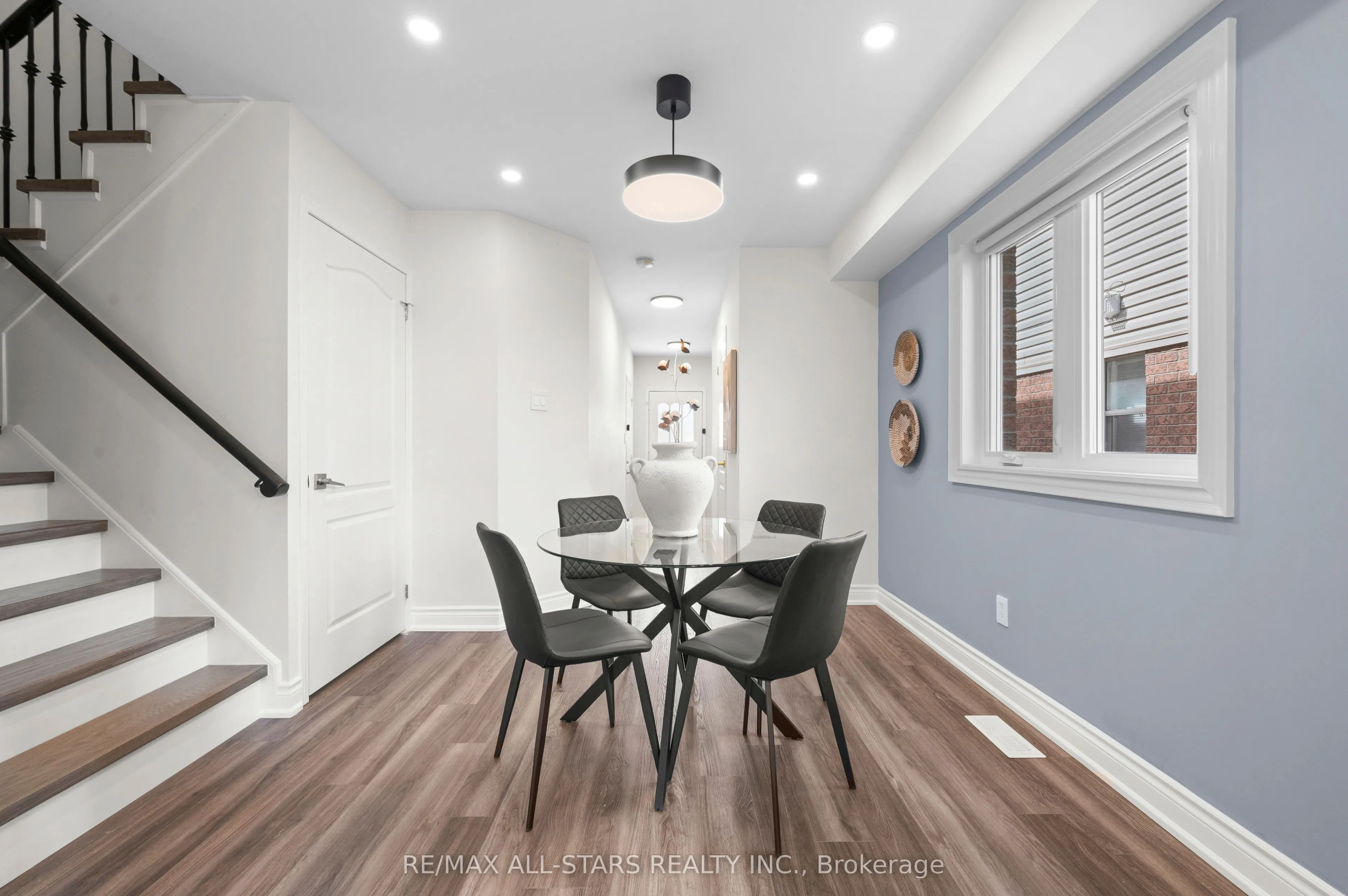 58 Woodroof Crescent