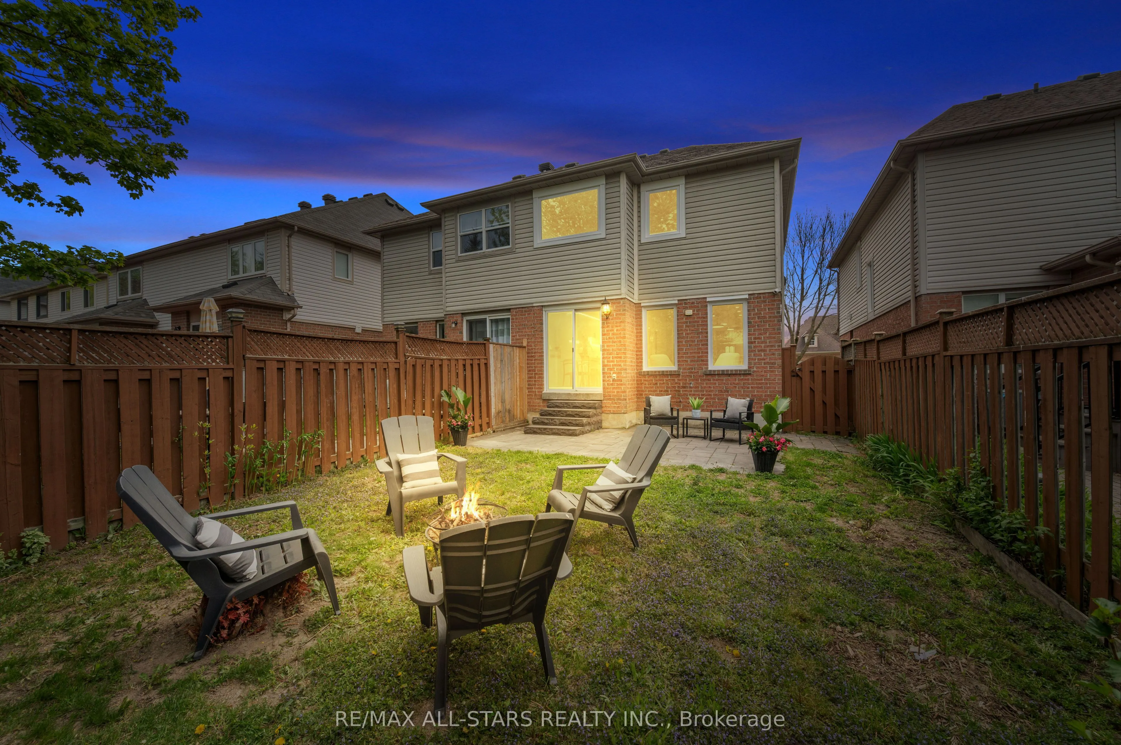 58 Woodroof Crescent