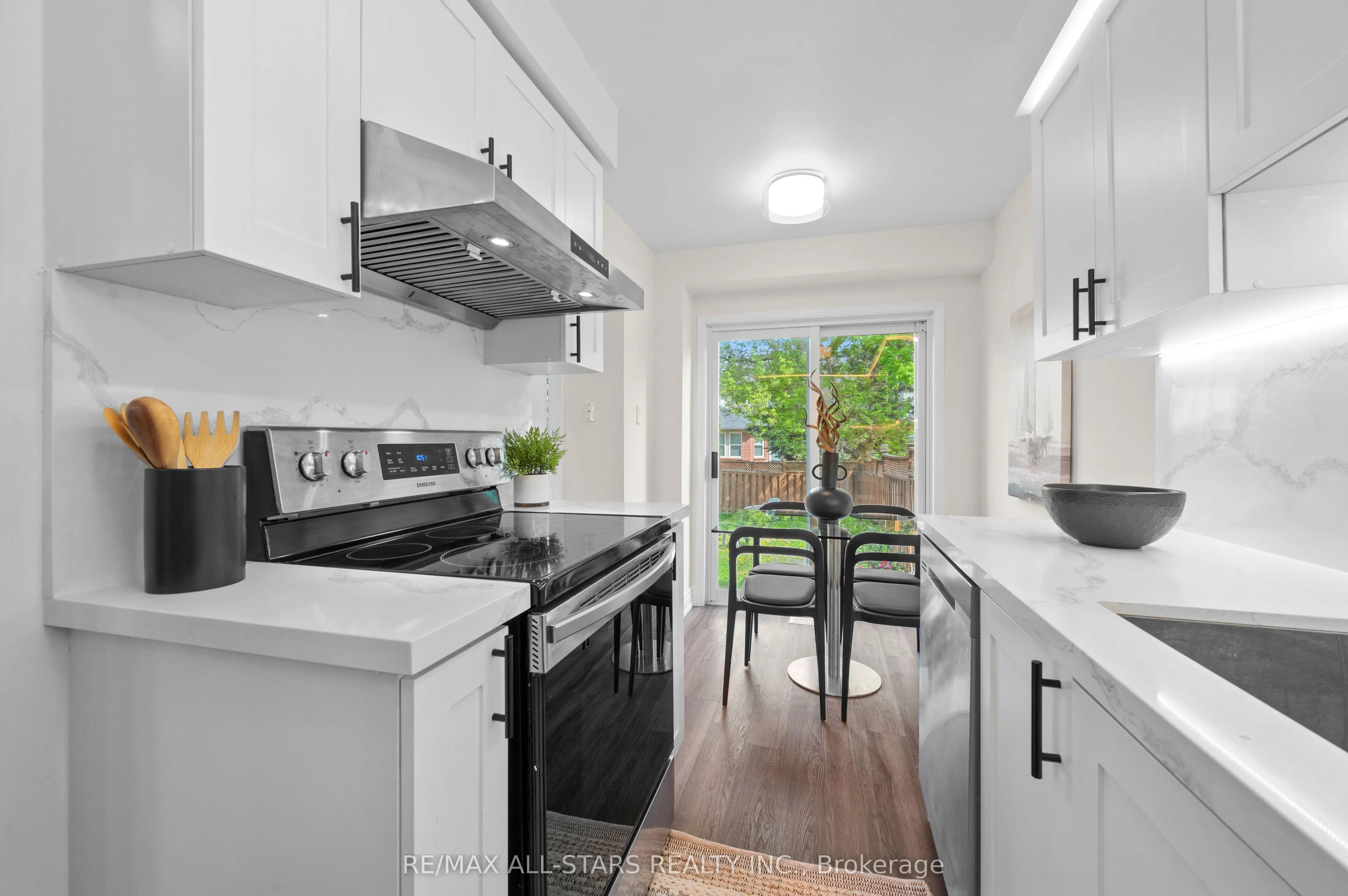 58 Woodroof Crescent
