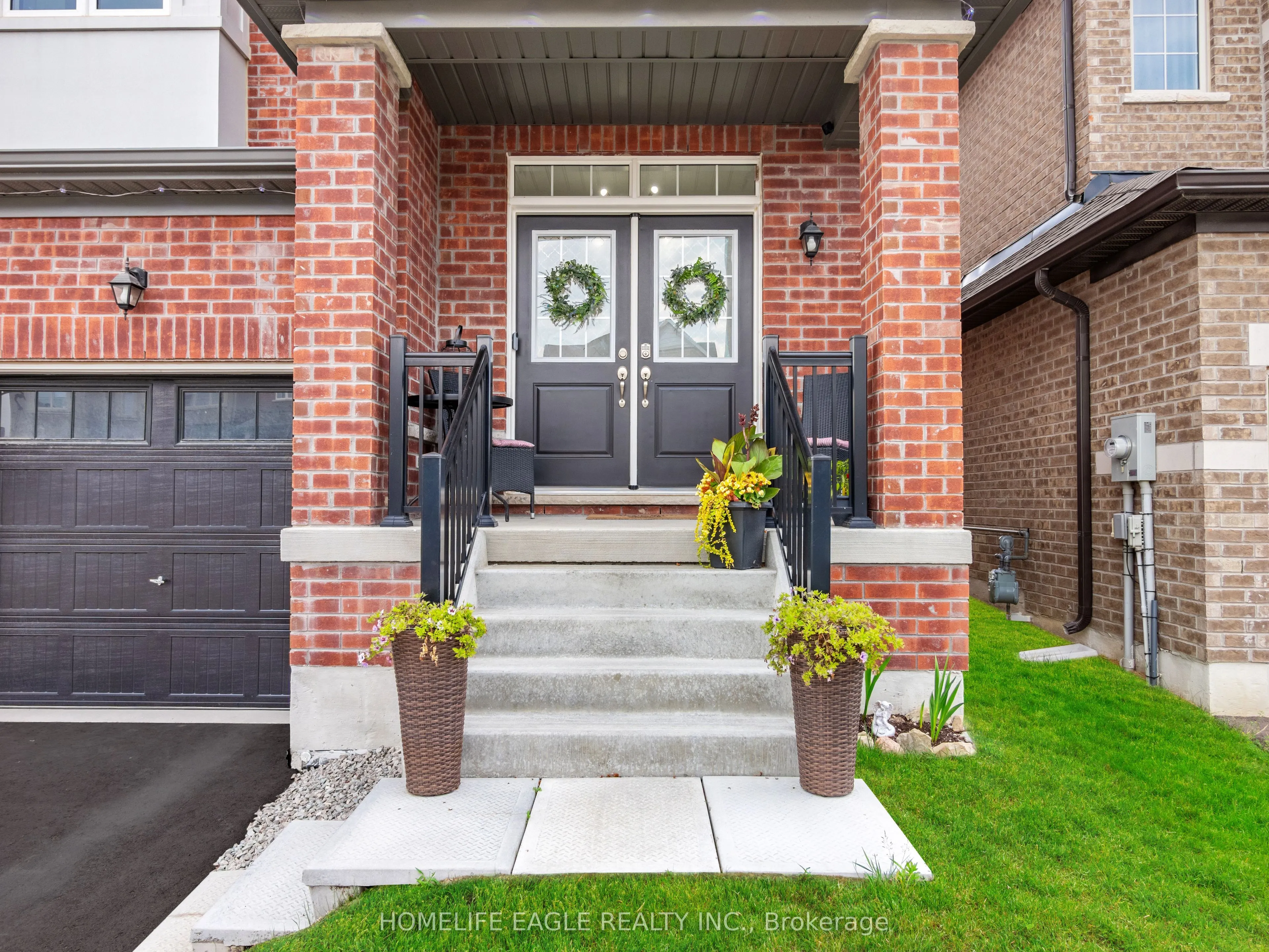 1226 Corby Way