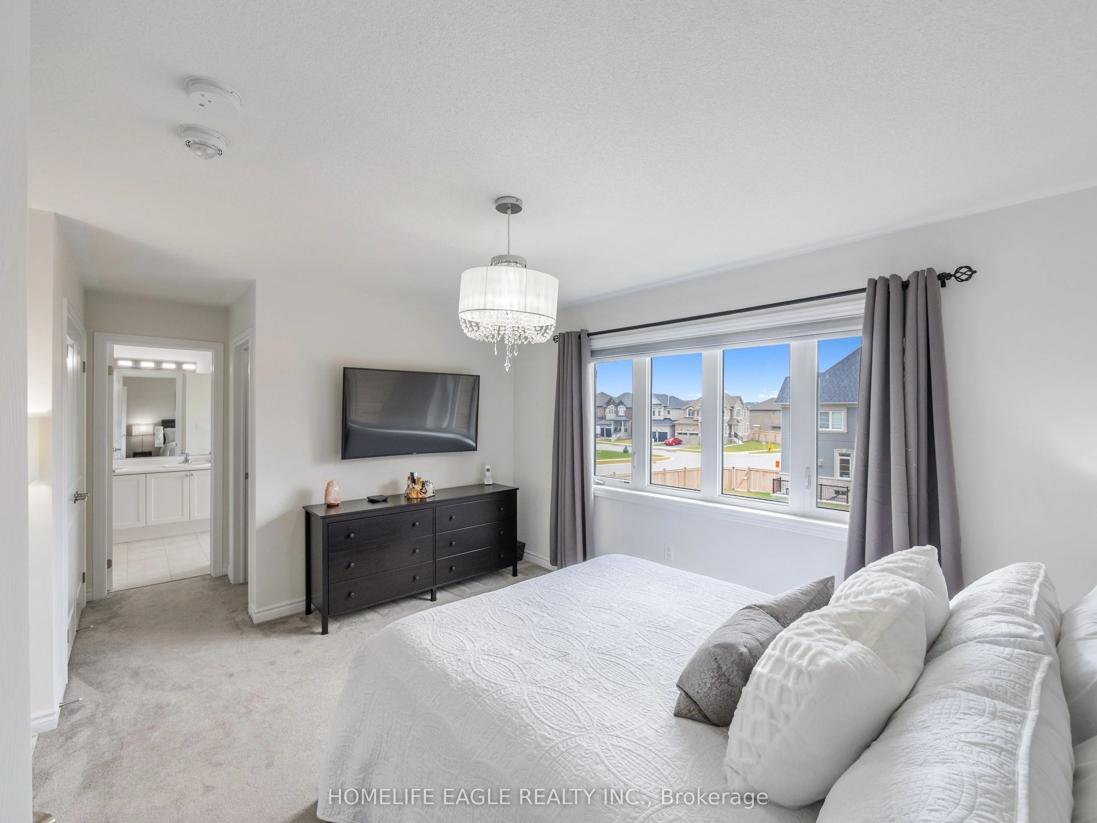 1226 Corby Way
