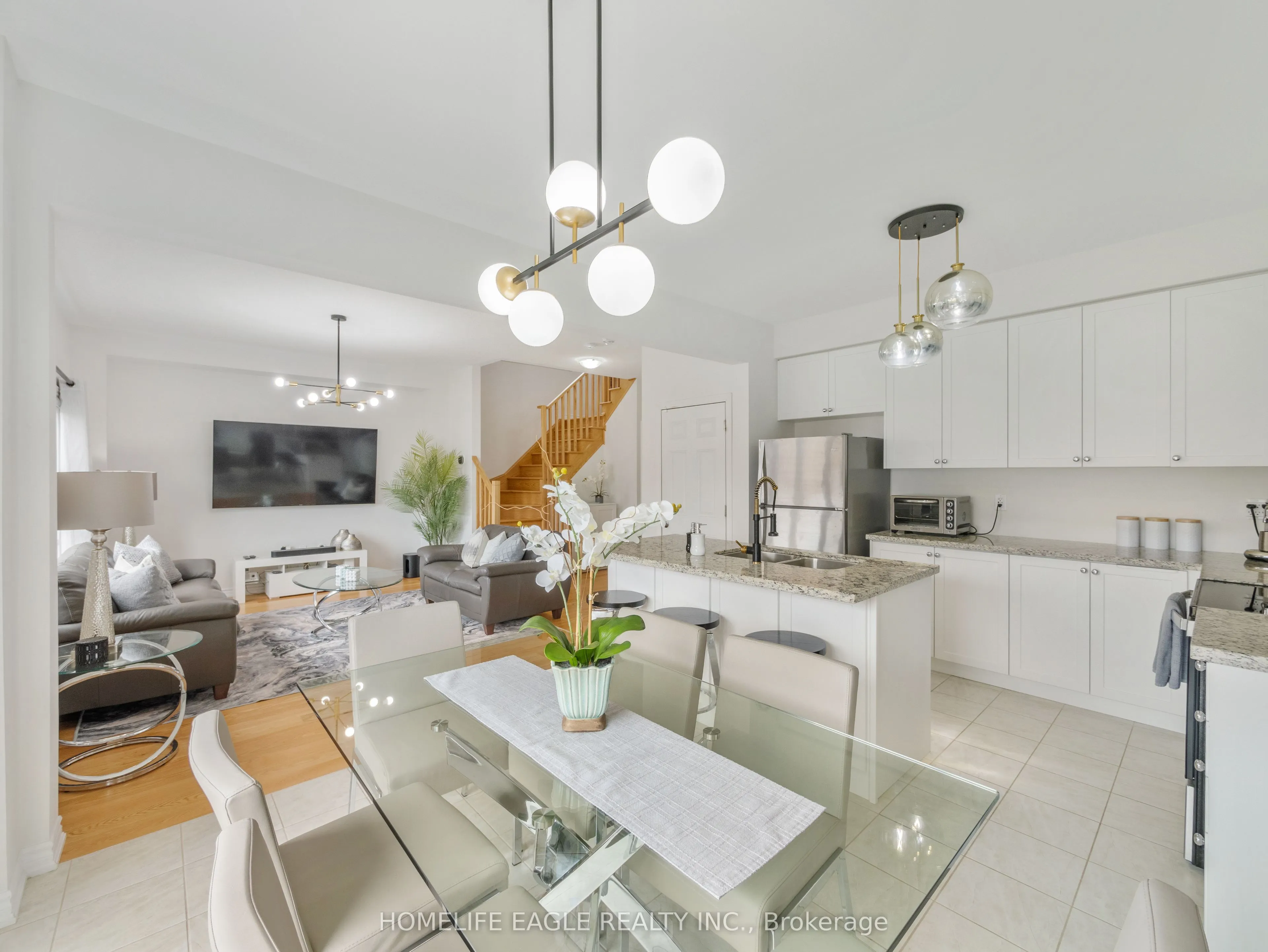 1226 Corby Way