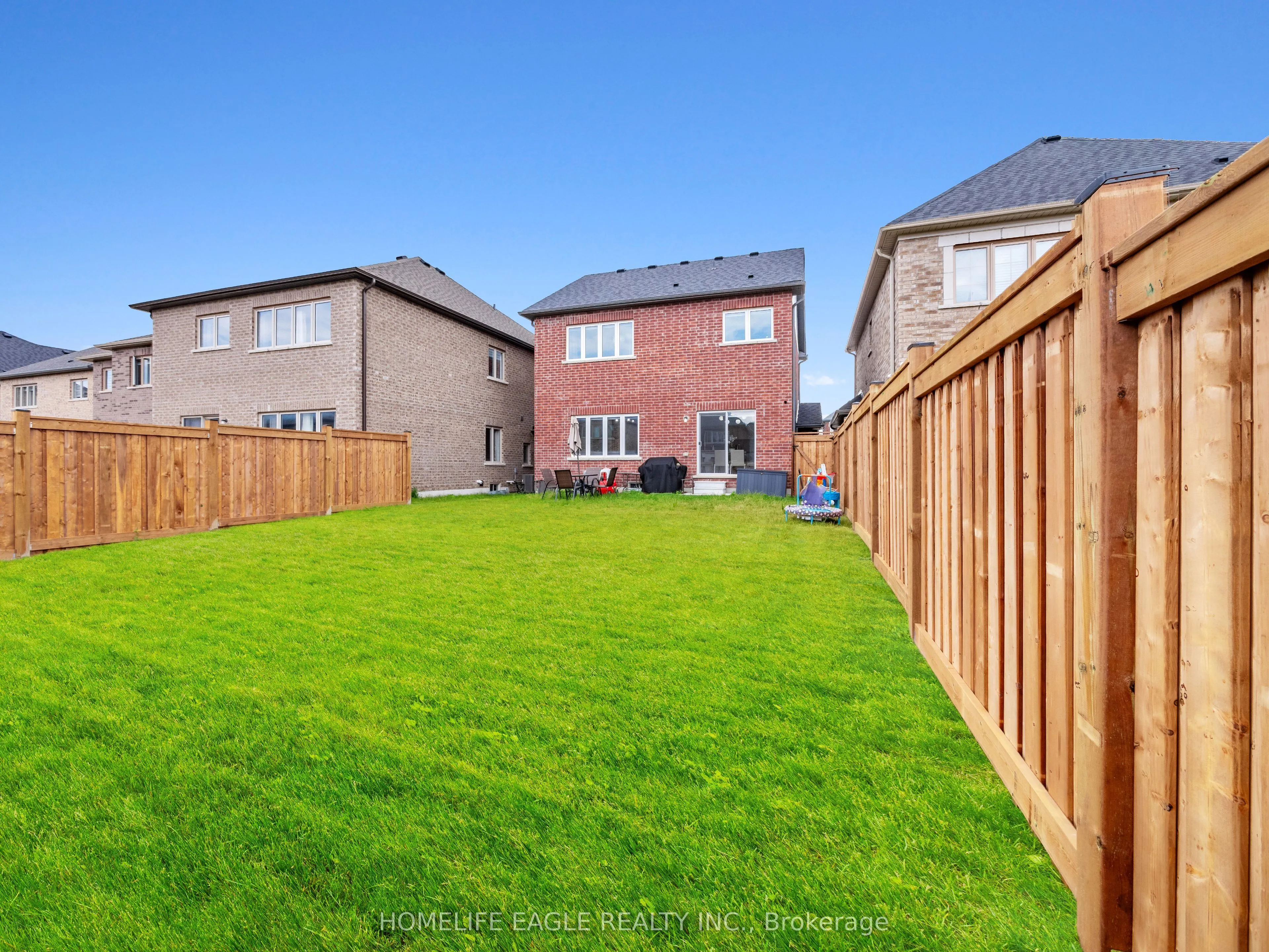 1226 Corby Way