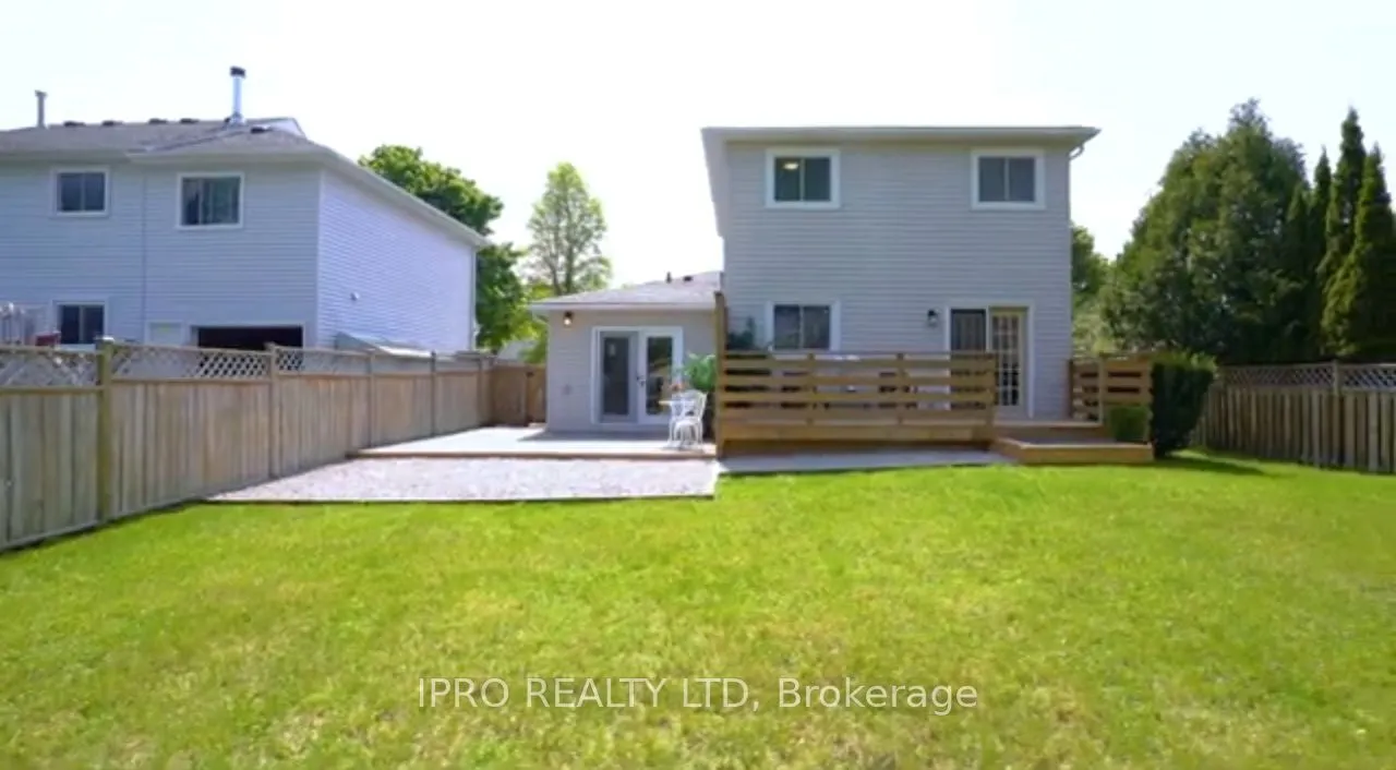 945 Vance Crescent, #unit 2