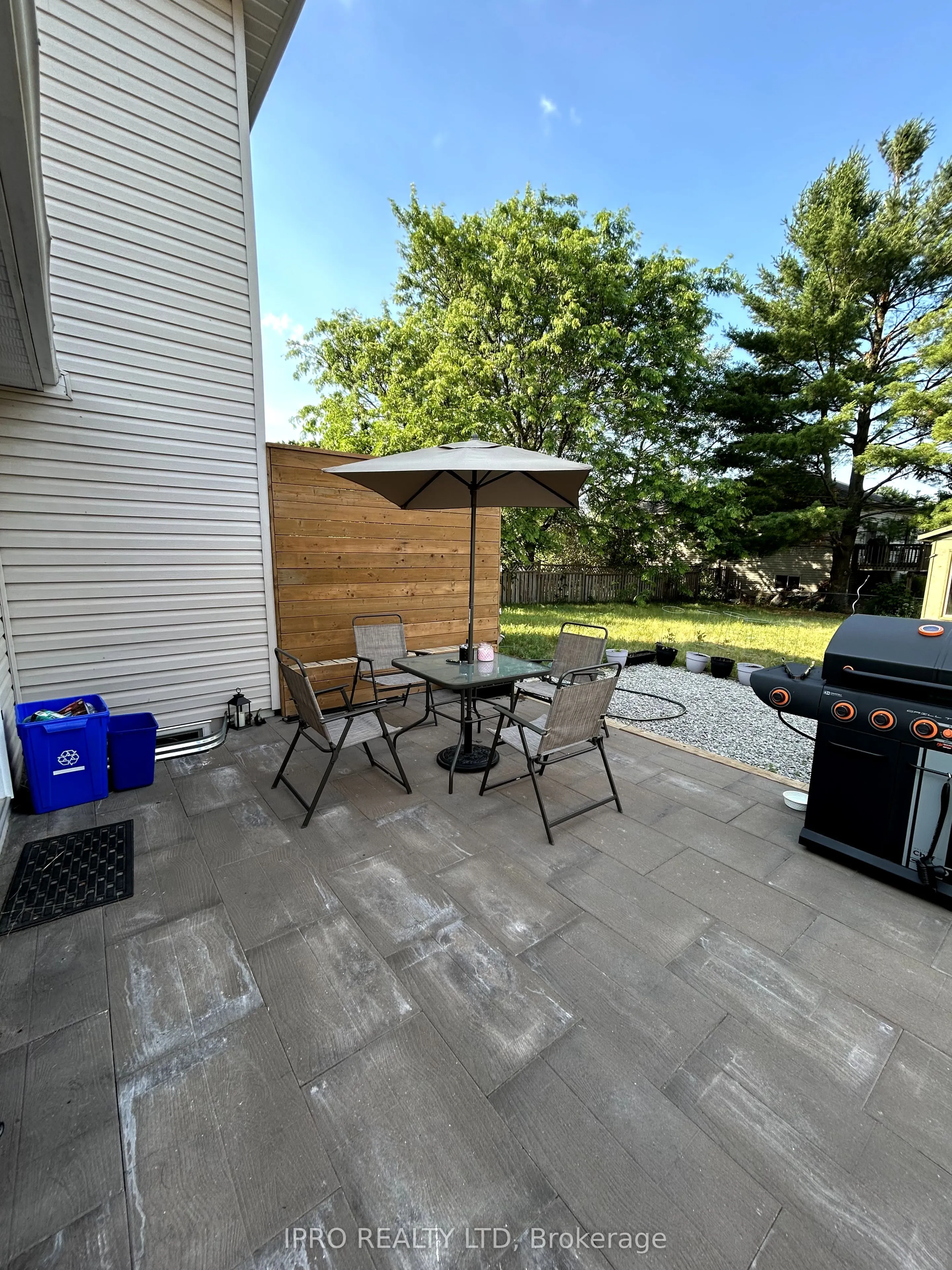 945 Vance Crescent, #unit 2
