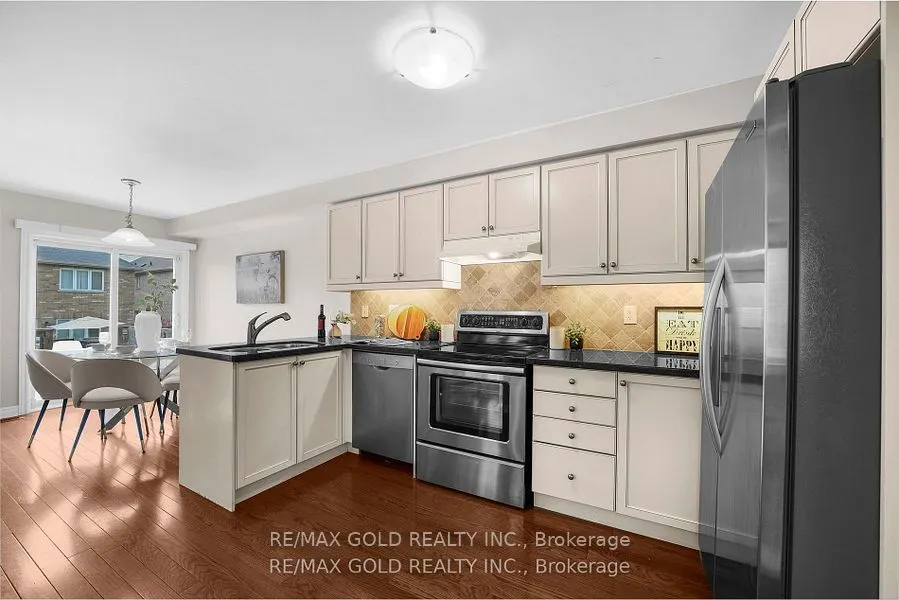 157 Black Maple Crescent