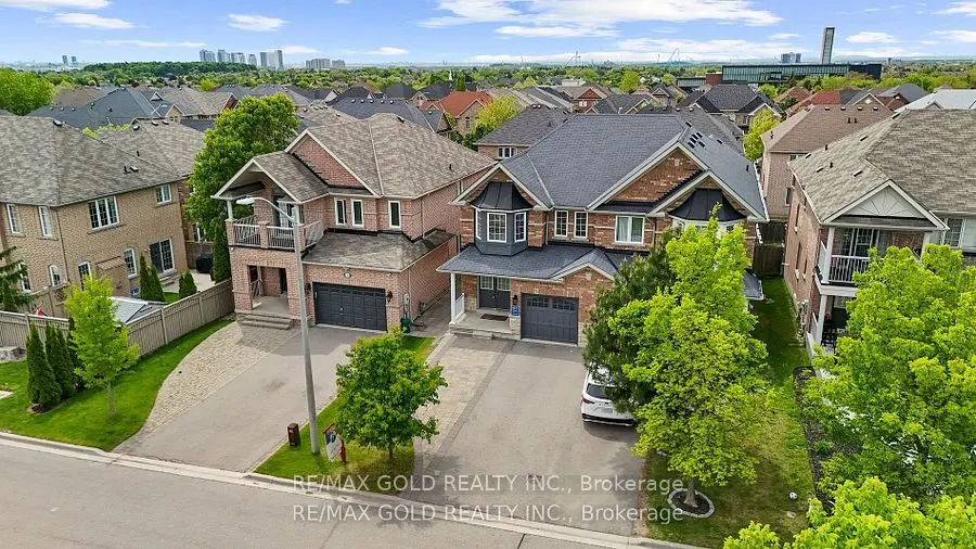 157 Black Maple Crescent