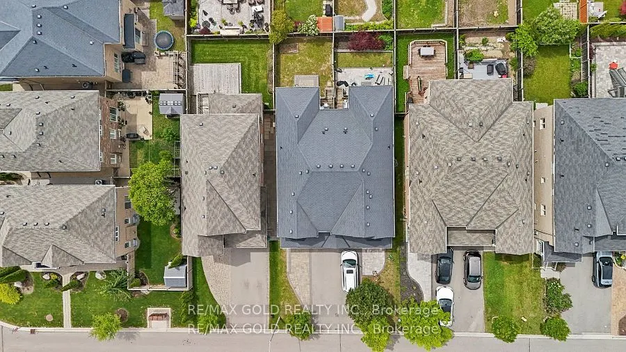 157 Black Maple Crescent