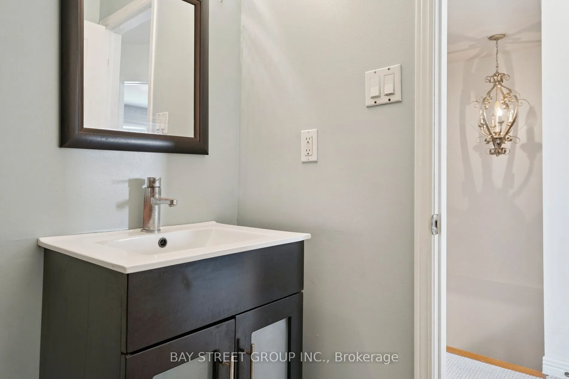 873 Playter Crescent, #19