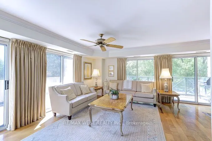 141 Woodbridge Avenue, #104