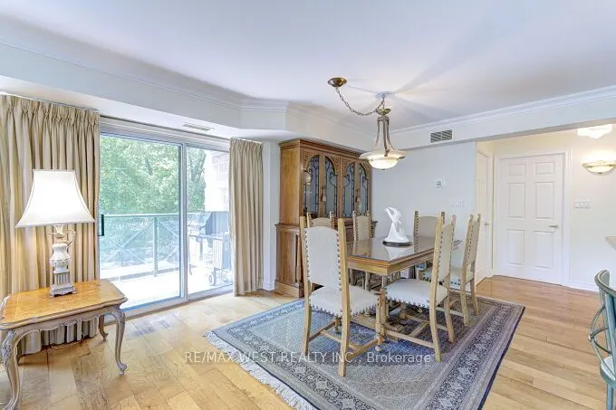 141 Woodbridge Avenue, #104