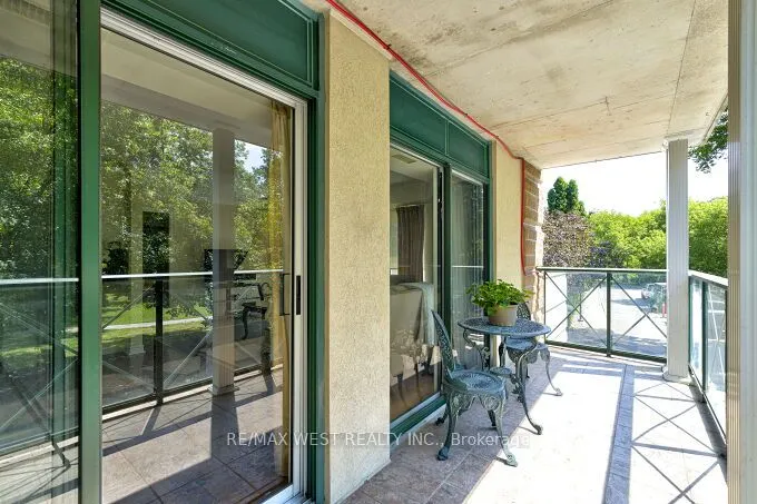 141 Woodbridge Avenue, #104