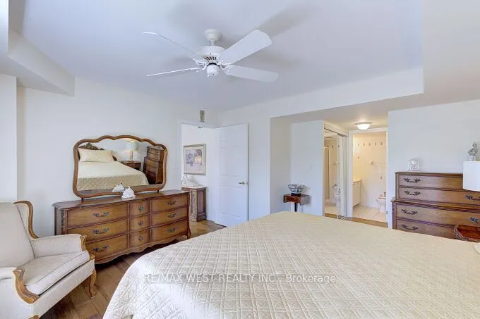 141 Woodbridge Avenue, #104