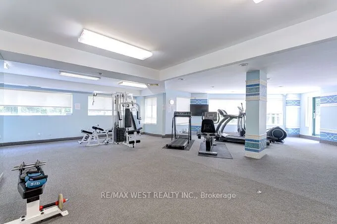 141 Woodbridge Avenue, #104