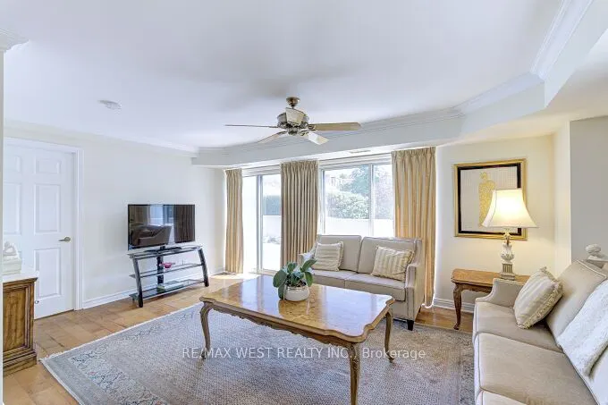141 Woodbridge Avenue, #104