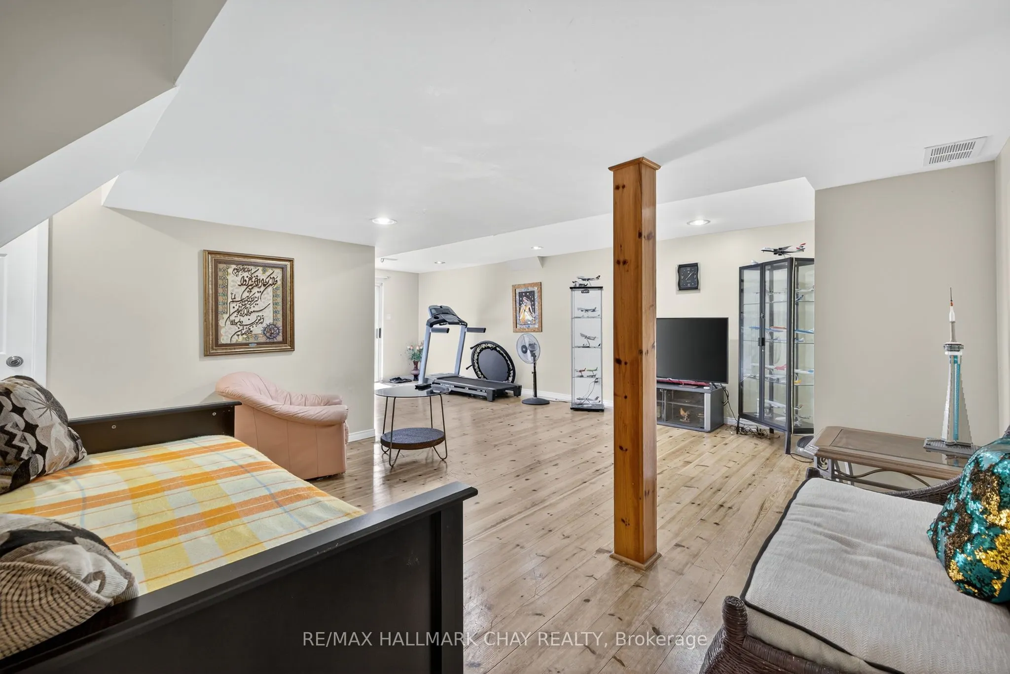 25 Heatherwood Crescent