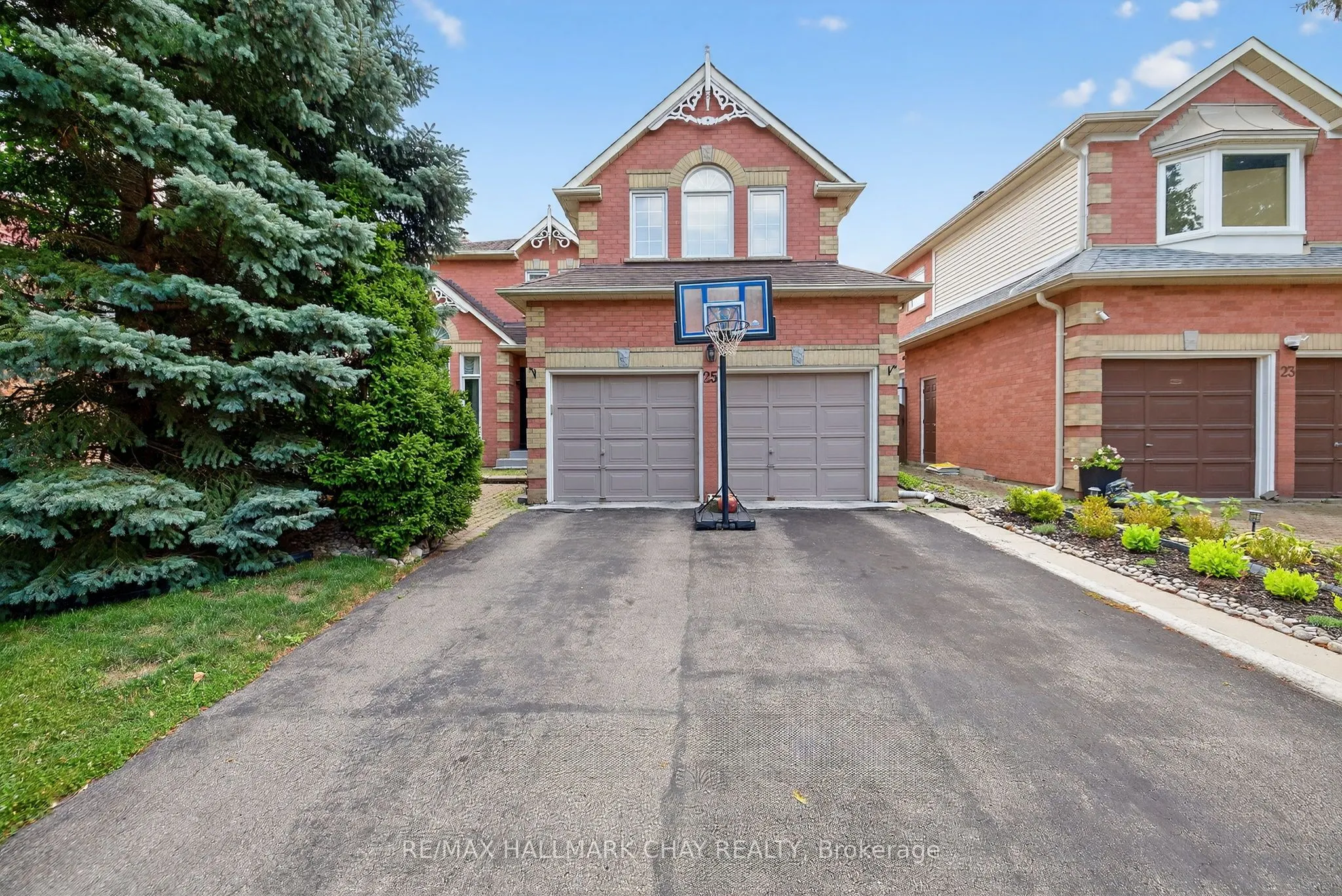 25 Heatherwood Crescent