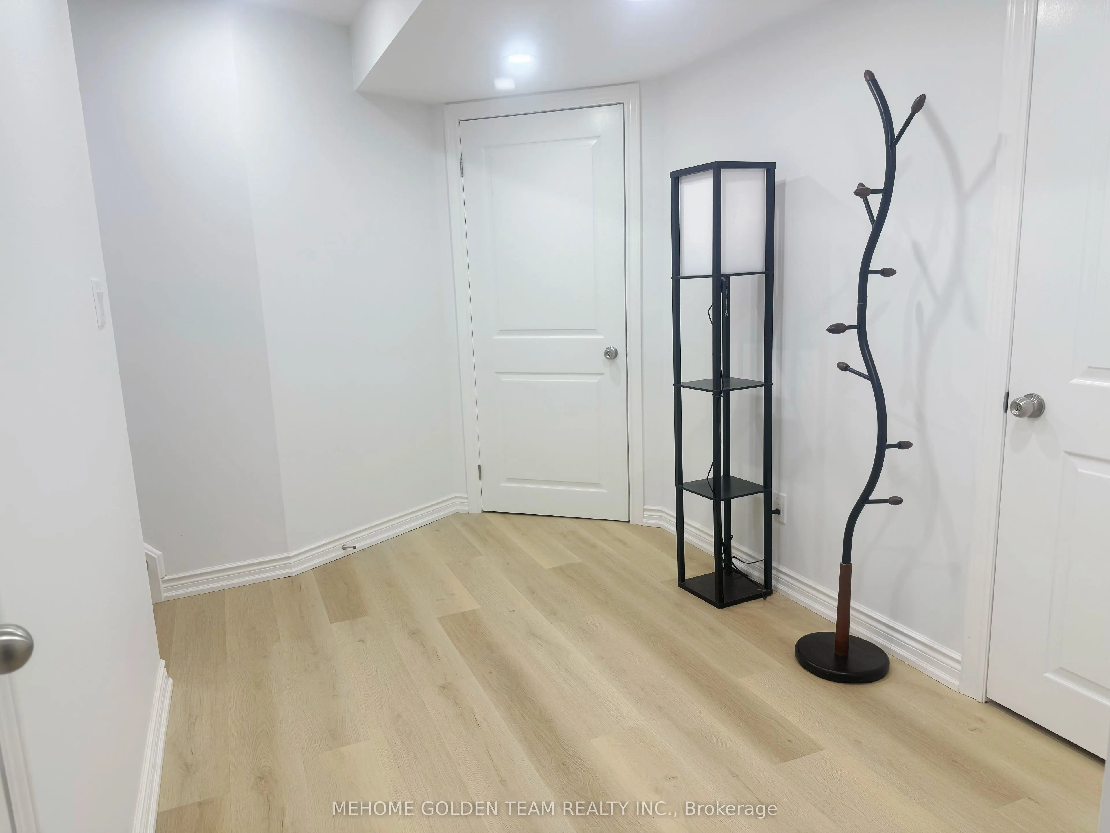 31 Ferncliffe Crescent, #Bsmt