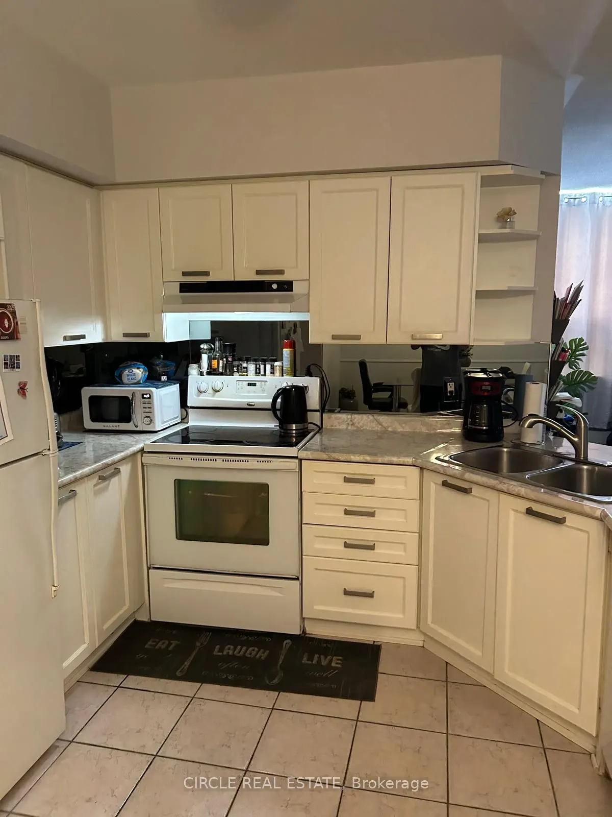 7398 Yonge Street, #112