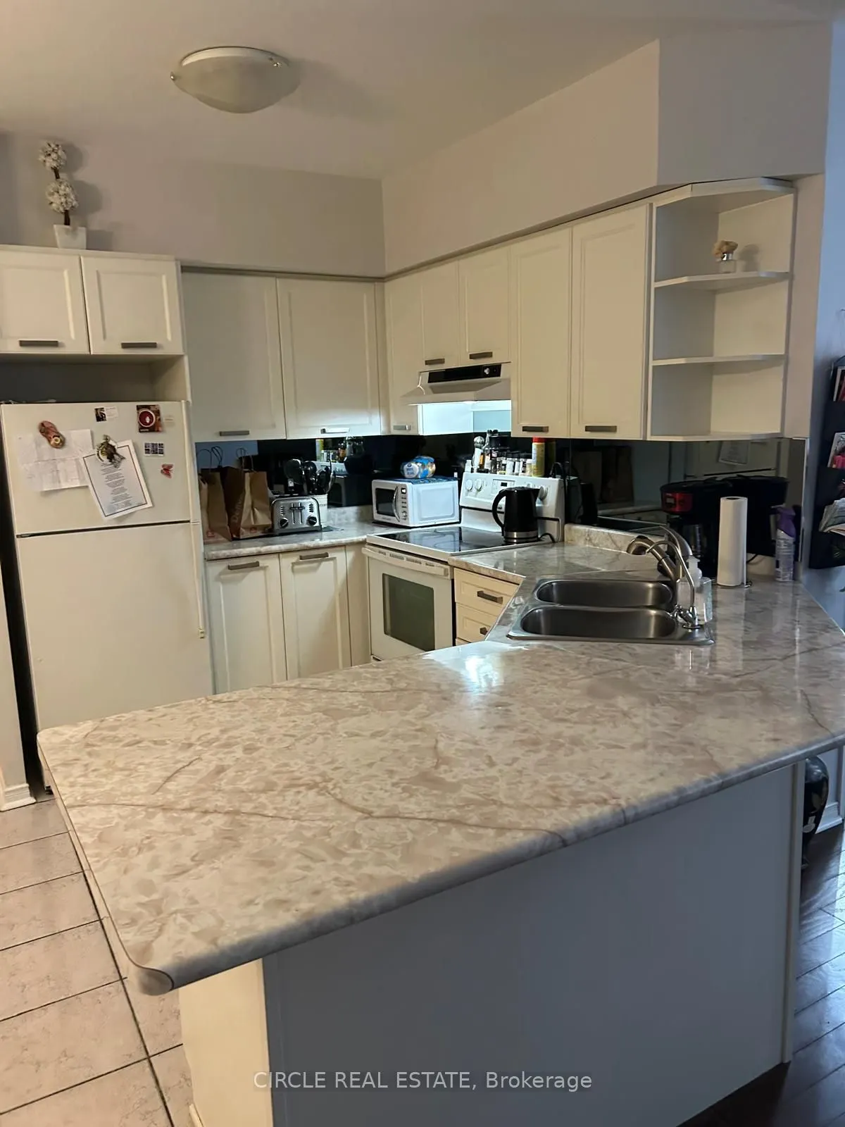 7398 Yonge Street, #112