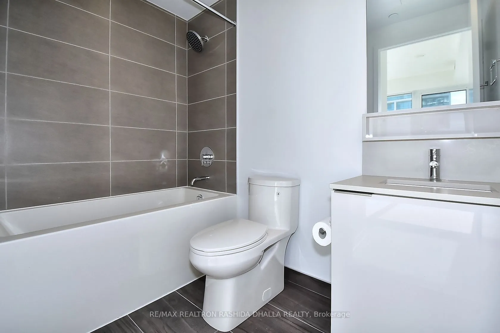 898 Portage Parkway N, #4808