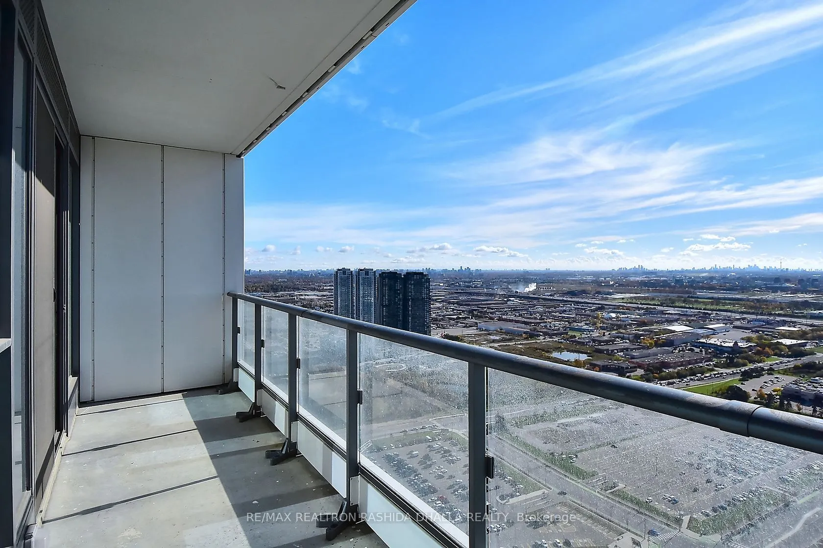 898 Portage Parkway N, #4808