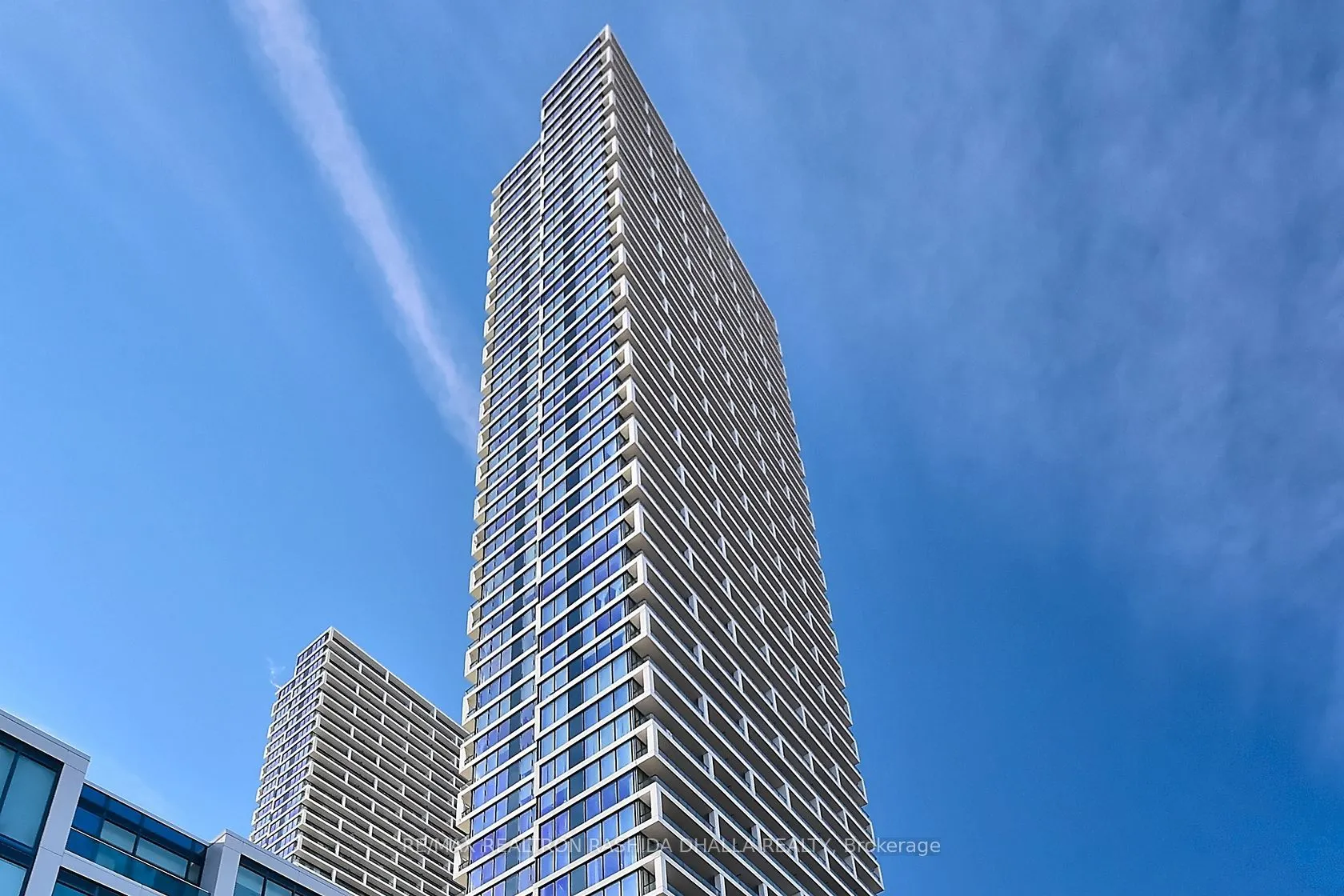 898 Portage Parkway N, #4808