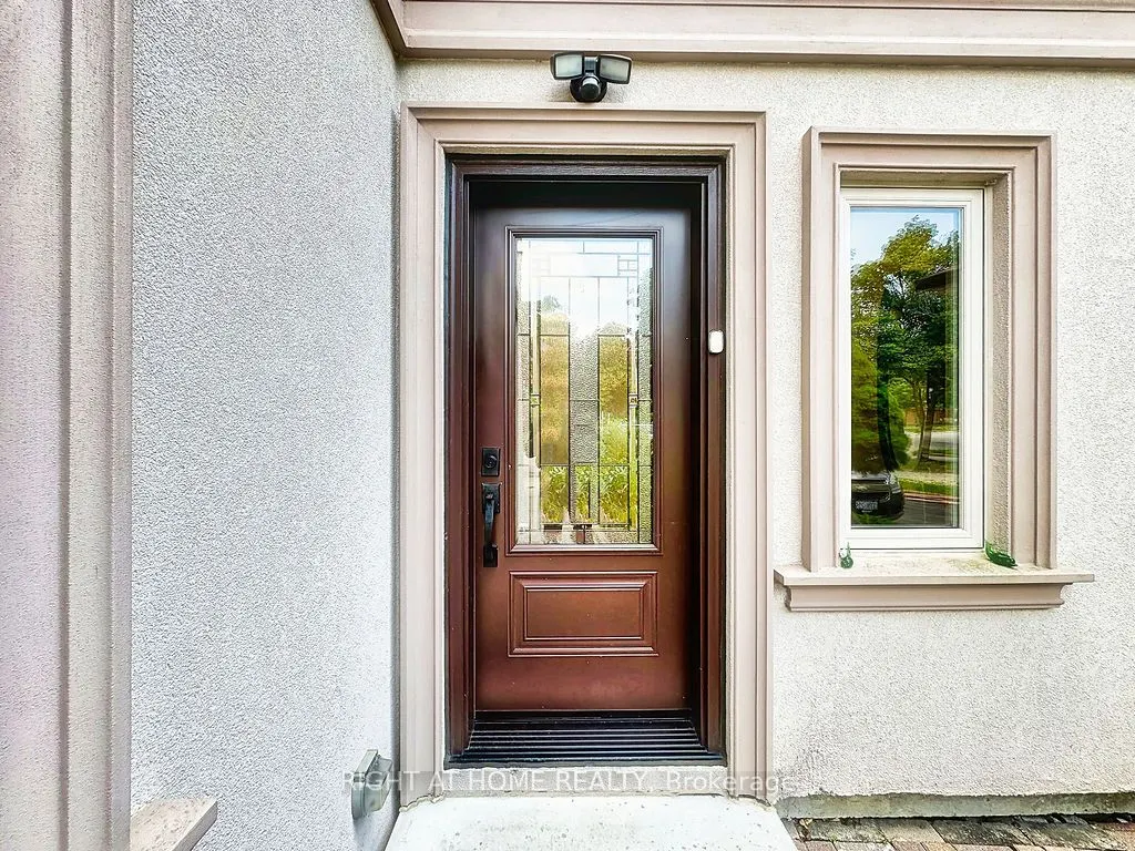 100 Greenbelt Crescent